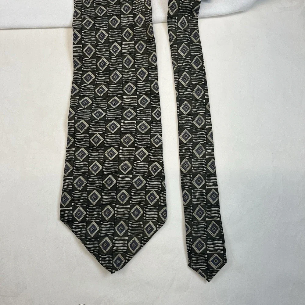 Daniel‎ Hechter Men's Patterned Silk Vintage  Neck Tie 57